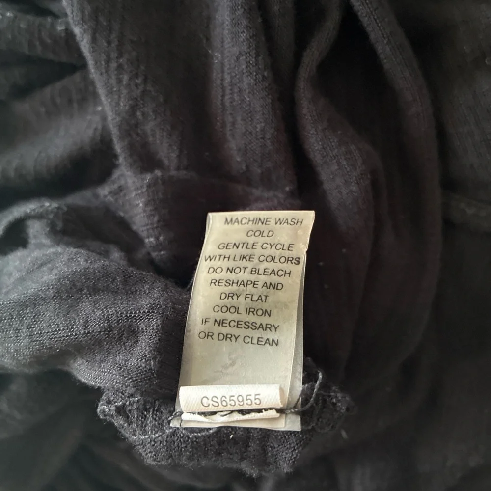 Cable & Gauge Black Textured Knit Top Size M - Picture 7 of 7